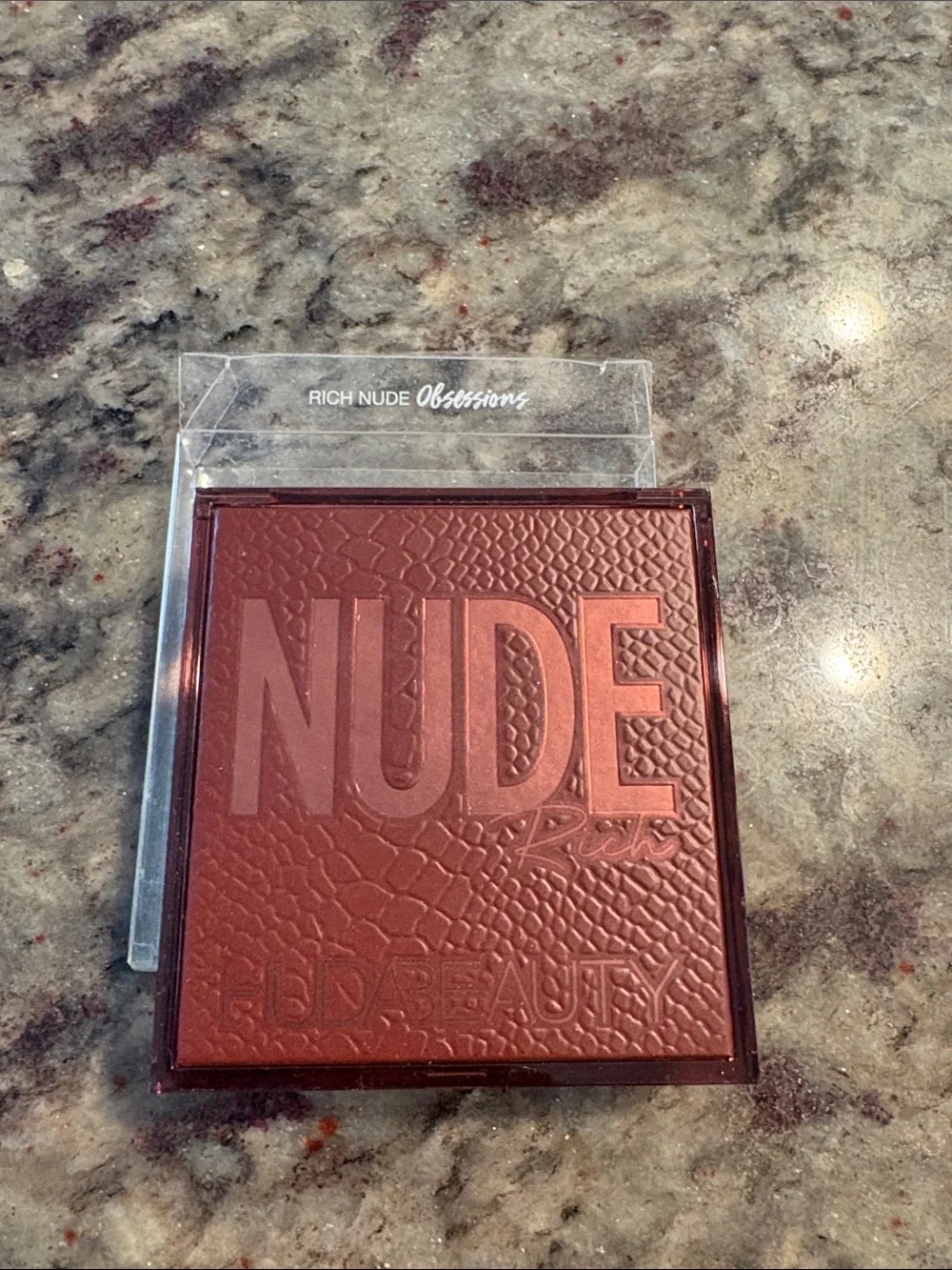 HUDA BEAUTY Rich Nude Obsessions Palette - Deep Brown